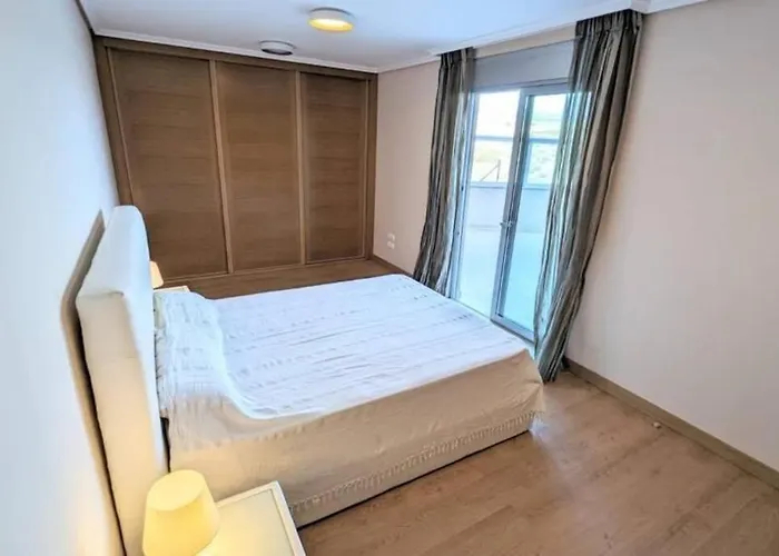 Apartment 2-Bedroom Apartment With Terrace Vistaroja *