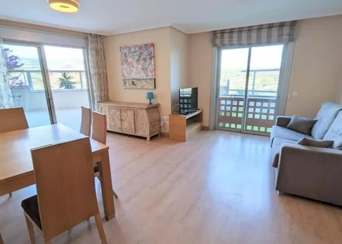 2-Bedroom Apartment With Terrace Vistaroja *