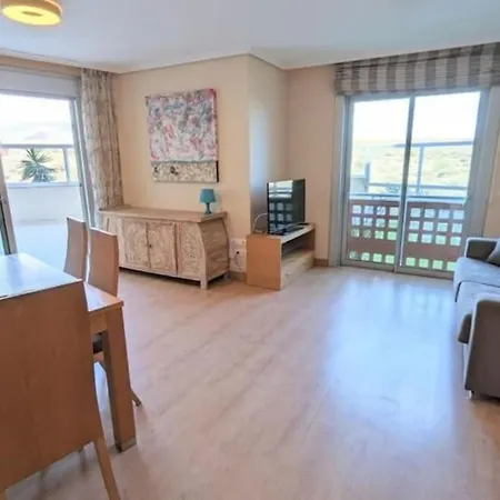 2-Bedroom Apartment With Terrace Vistaroja *